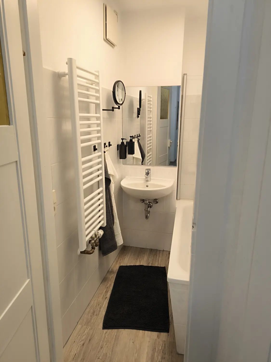 L&R Holiday Apartments Bad und Toilette